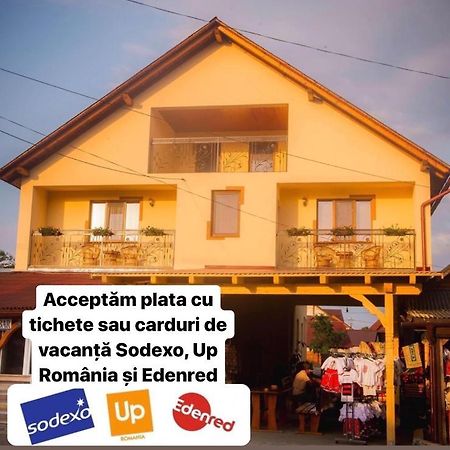 Отель Casa Pop Сэпынца Экстерьер фото