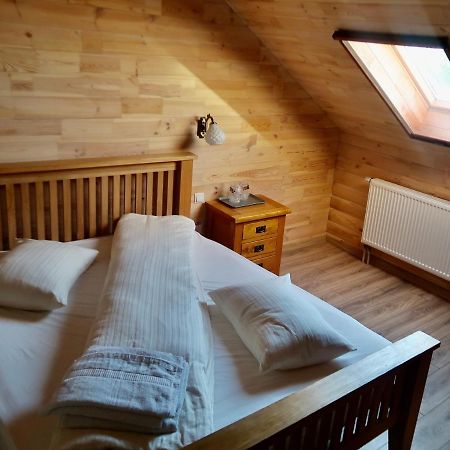 Отель Casa Pop Сэпынца Экстерьер фото